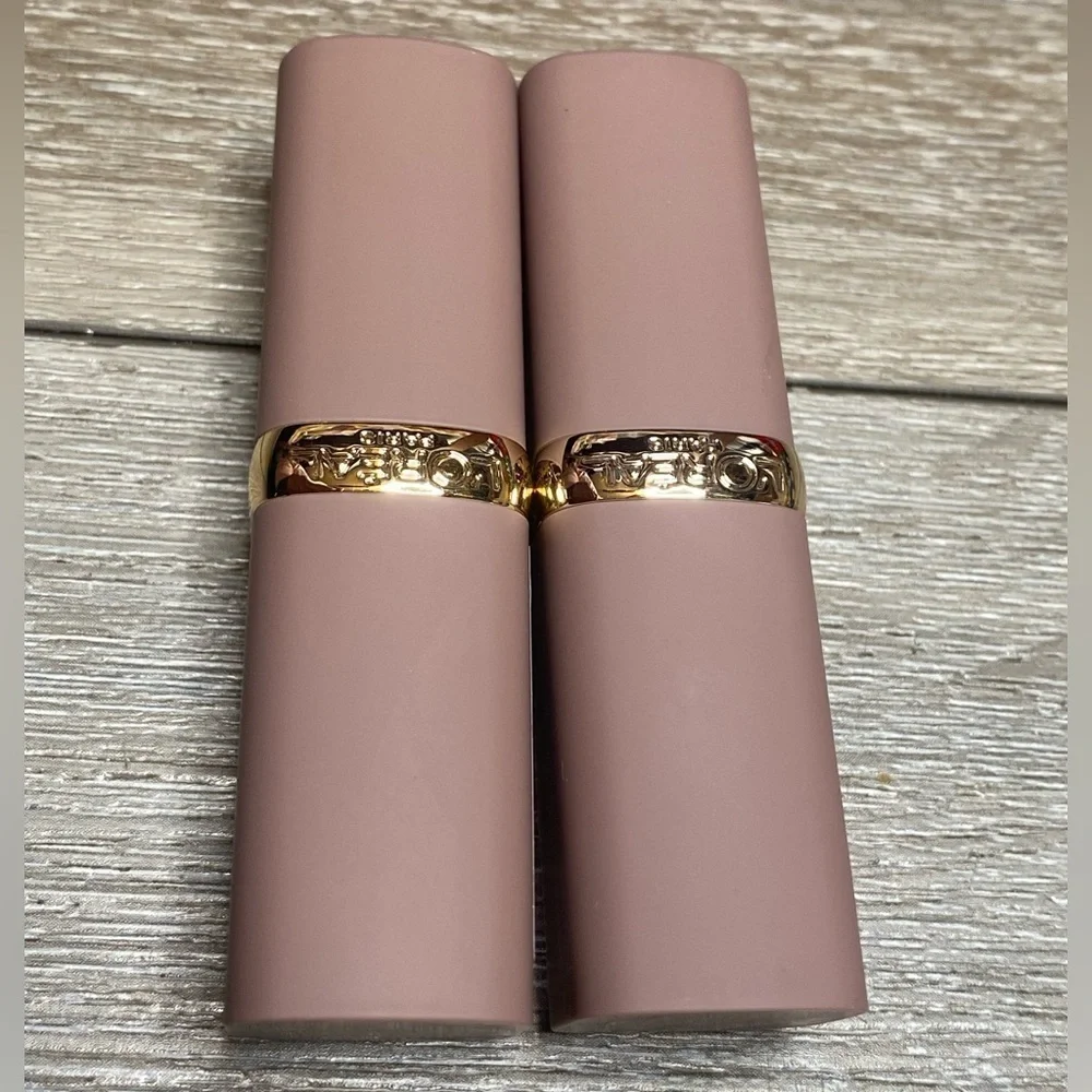 L’Oreal Colour Riche Lipstick 284 Ultra Nude